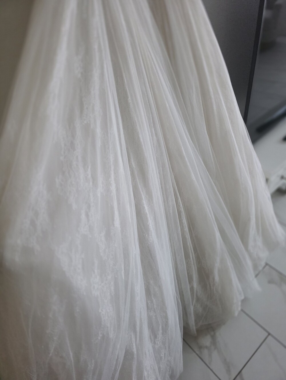 Jenny Yoo Miriam Bridal Gown By Anthropologie - Picture 11 of 16